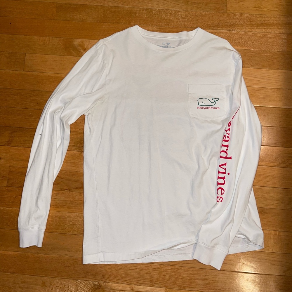 Men’s Vineyard Vines Graphic Tee USED